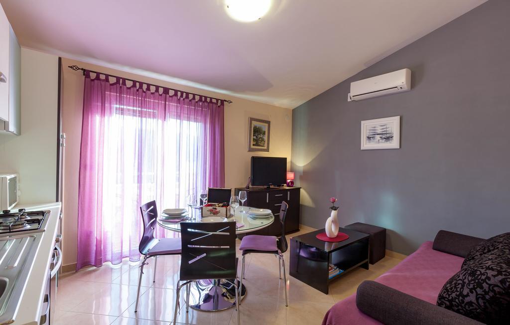 Apartment Davor & Davorka مارينا الغرفة الصورة